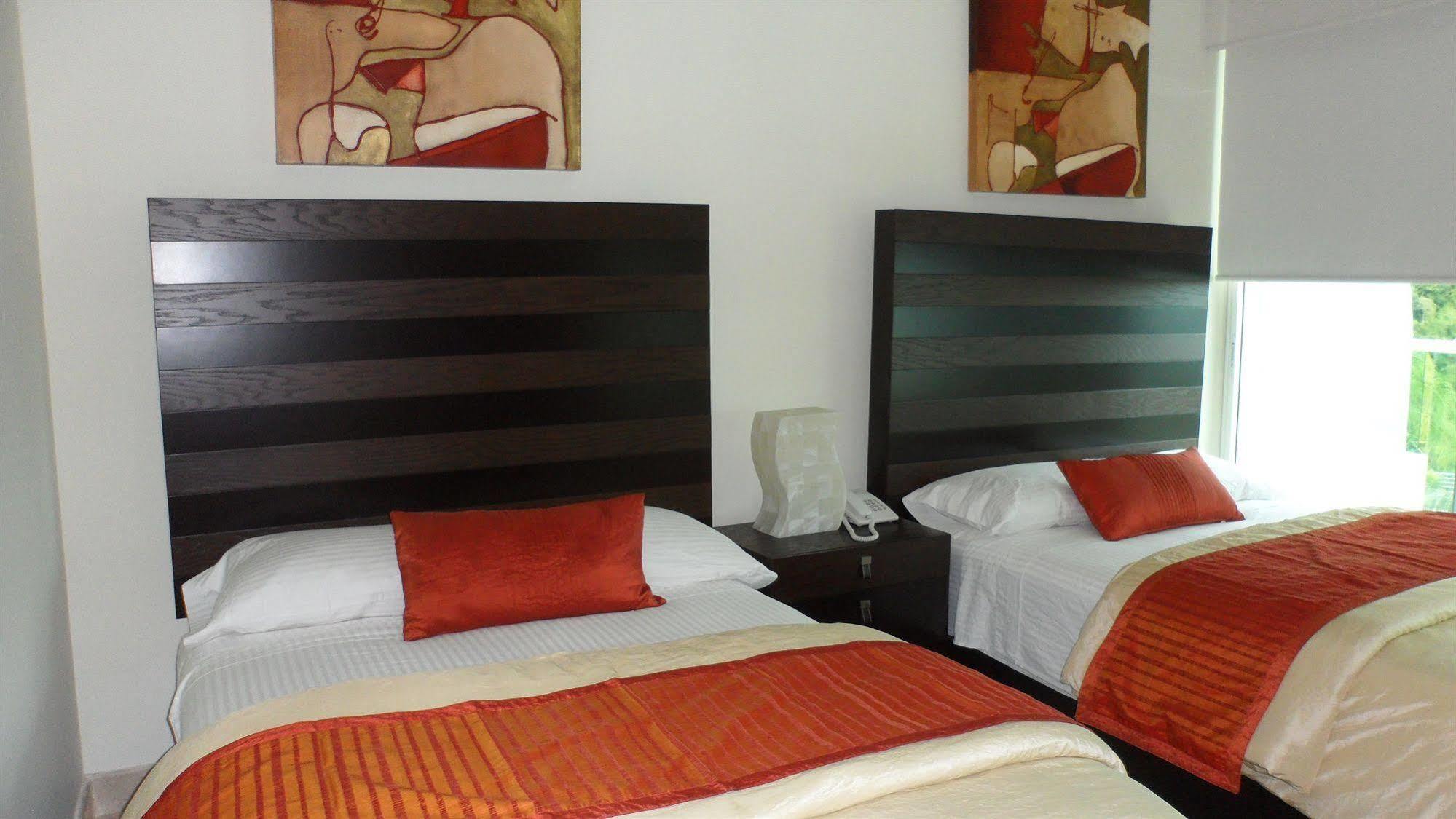 B Pichilingue Rooms & Beach Club Acapulco Buitenkant foto